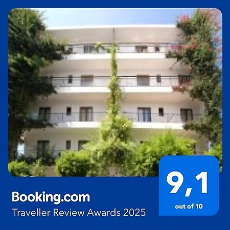 Hostal Manolita Сан-Антонио-Абад Экстерьер фото